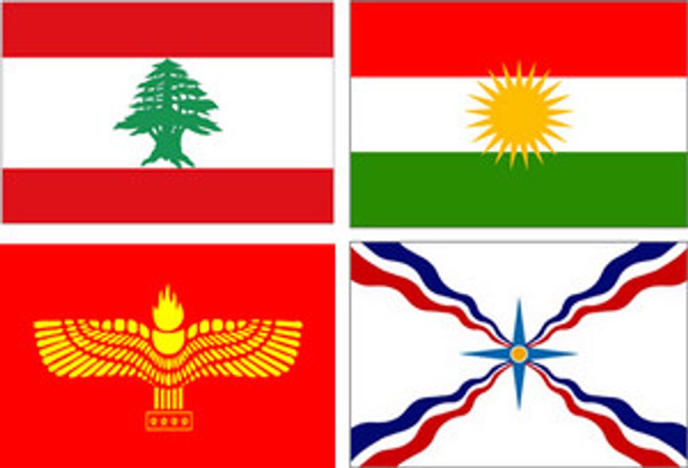 Vlajky štátov priateľských ku kresťanom (hore): Libanonu a Kurdistanu. Zástavy kresťanských menšín (dole) - Aramejcov na hraniciach Libanonu a Chaldeo-Asýrčanov na hraniciach Kurdistanu.