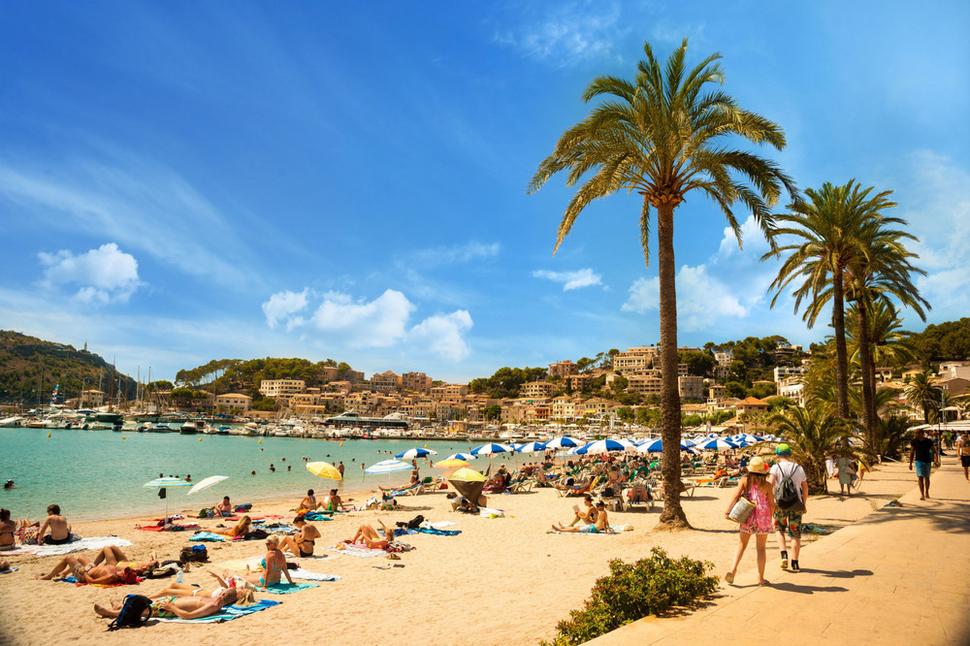 Jedna z 252 pláži na Mallorce.