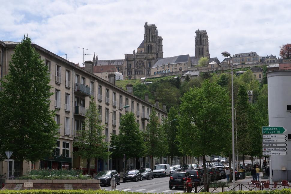 Notre Dame (Katedrála Panny Márie) v Laone