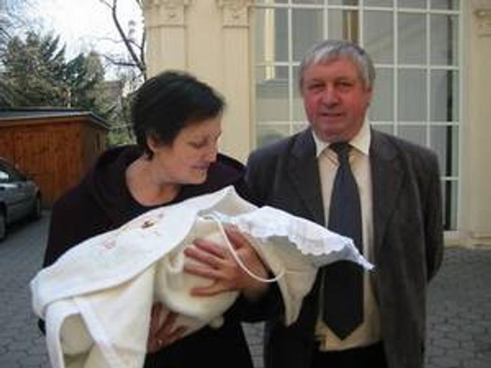 Jozef Durech s manzelkou a vnuckou Juliankou (ta ma dnes uz 5 rokov)