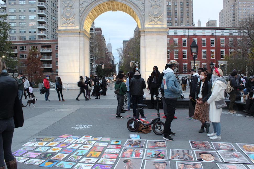 Washington Square Park v Dolnom Manhattane pri Newyorskej Univerzite