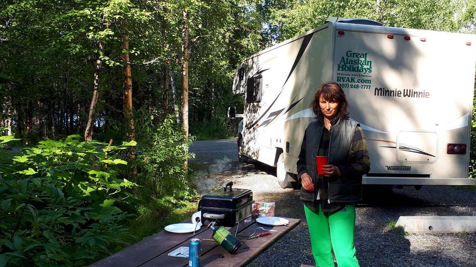 Náš karavan a príprava fantastických steakov v Campground South Rolly Lake