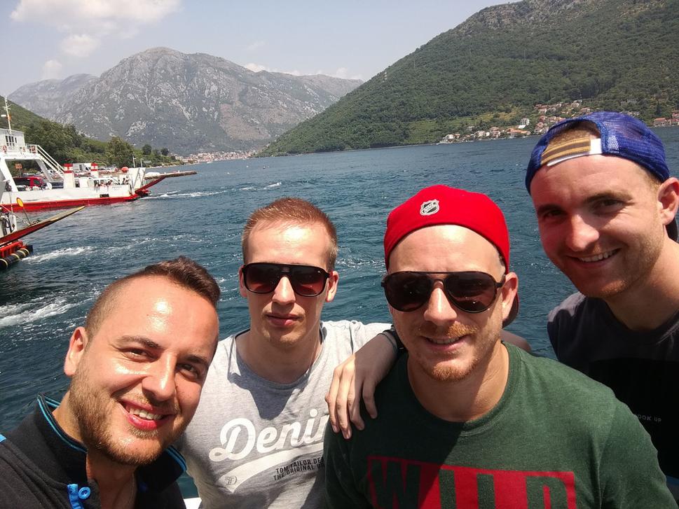 Na palube trajektu.