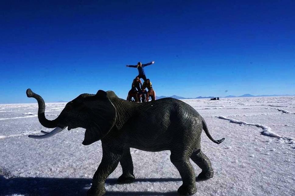Salar de Uyuni - hra s perspektívou.