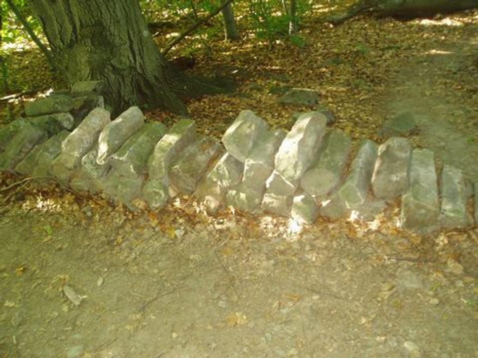 Kamenné hranoly