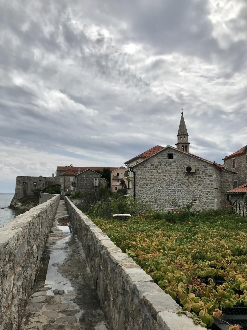 Prechádzka po mestských hradbách