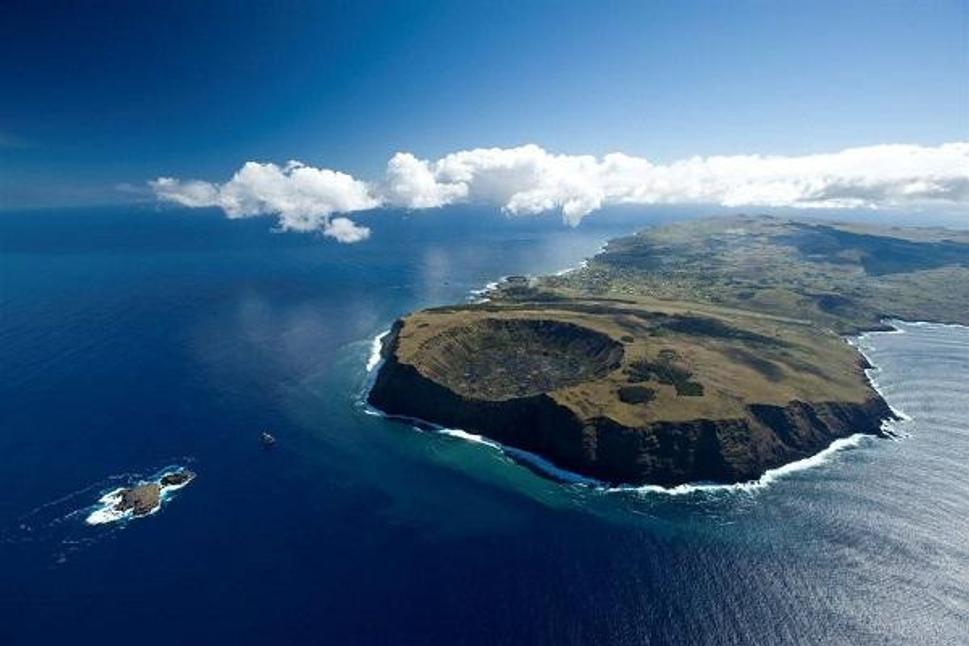 RAPA NUI ako z iného sveta, len 164km² rozsiahly ostrovný raj v strede nekonečného Pacifiku