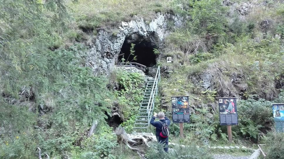 Vstup do Medvedej štôlne.