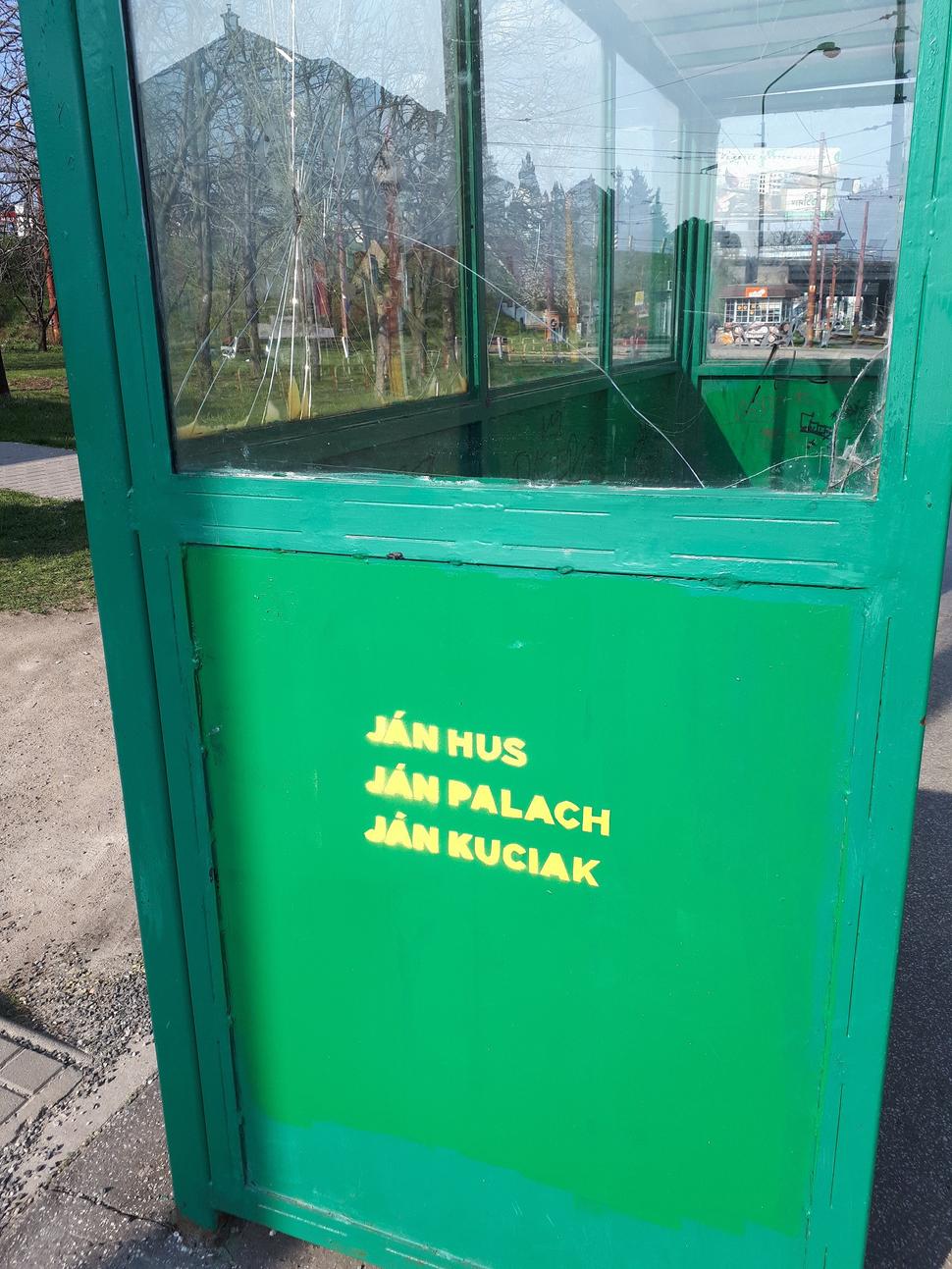 ... a prípadne aj Janu z Arku (Pannu to Orleánsku). Aby bol aj gender na pokoji.