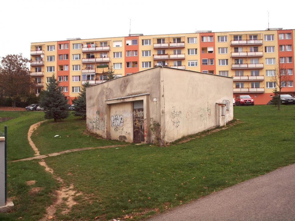 Budova bývalej dotláčacej stanice na ulici M. Gorkého.