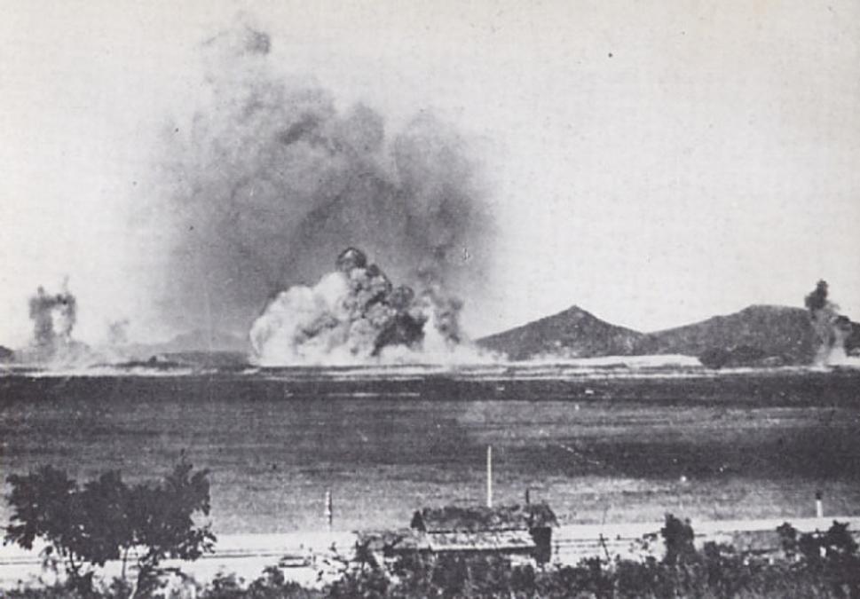 Sovětské bombardování japonských postavení na Zaozernoj