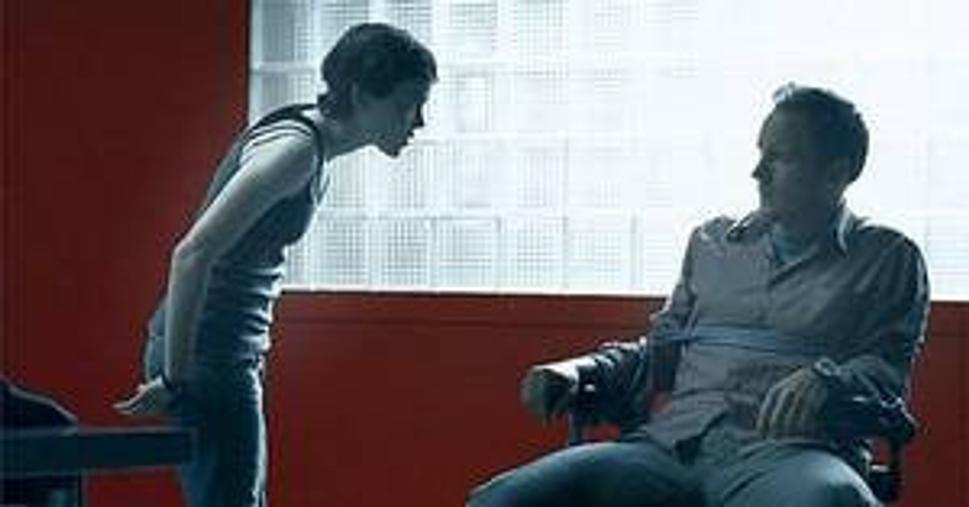 Ellen Page (Hayley) a Patrick Wilson (Jeff) vo filme V pasci