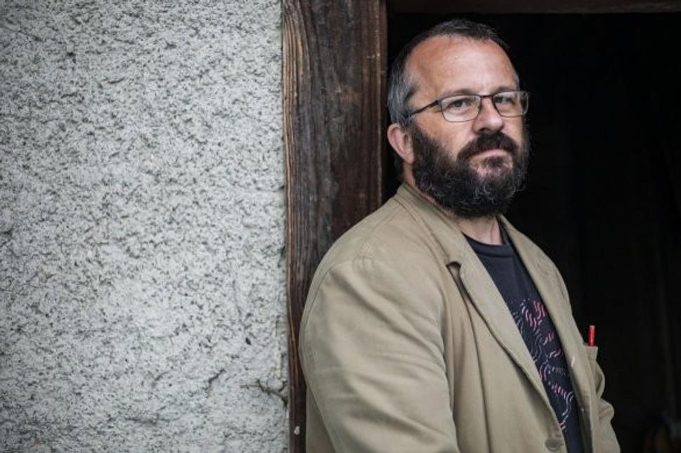 • Alexander Mušinka •