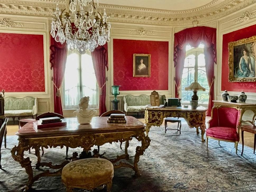 The Elms: Letné sídlo uhľového magnáta z Philadelphie Edwarda Júliusa Berwinda a jeho manželky Herminie.