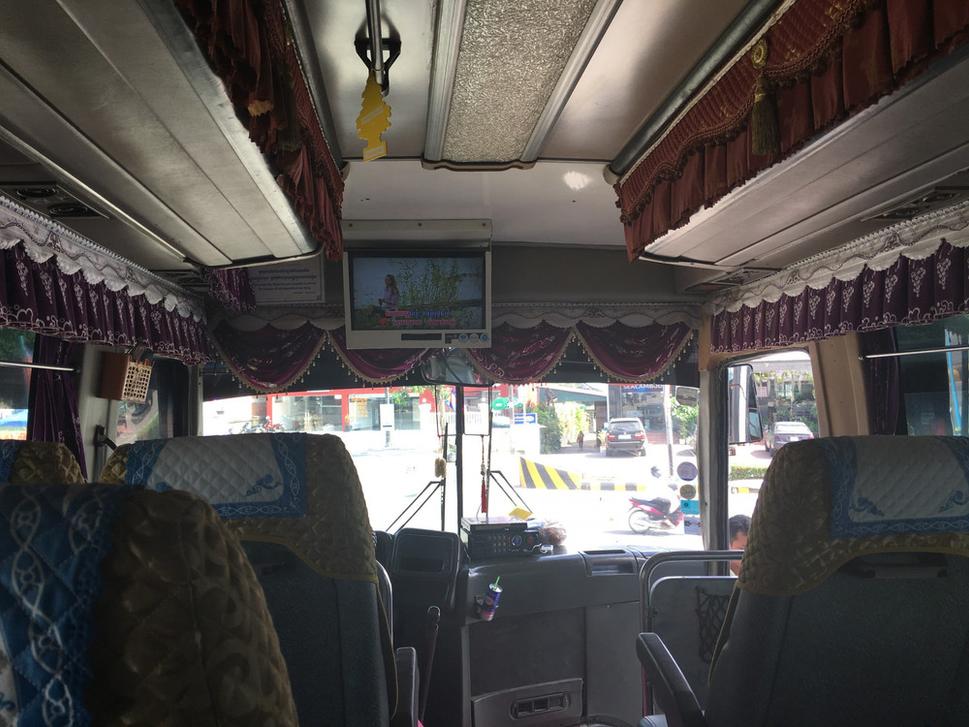 Ukážka interiéru autobusu...slovami by sa ani nedal opísať