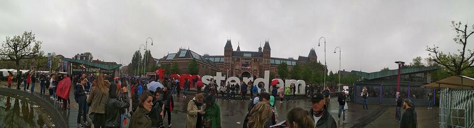 „I am sterdam" pred Rijksmuseum