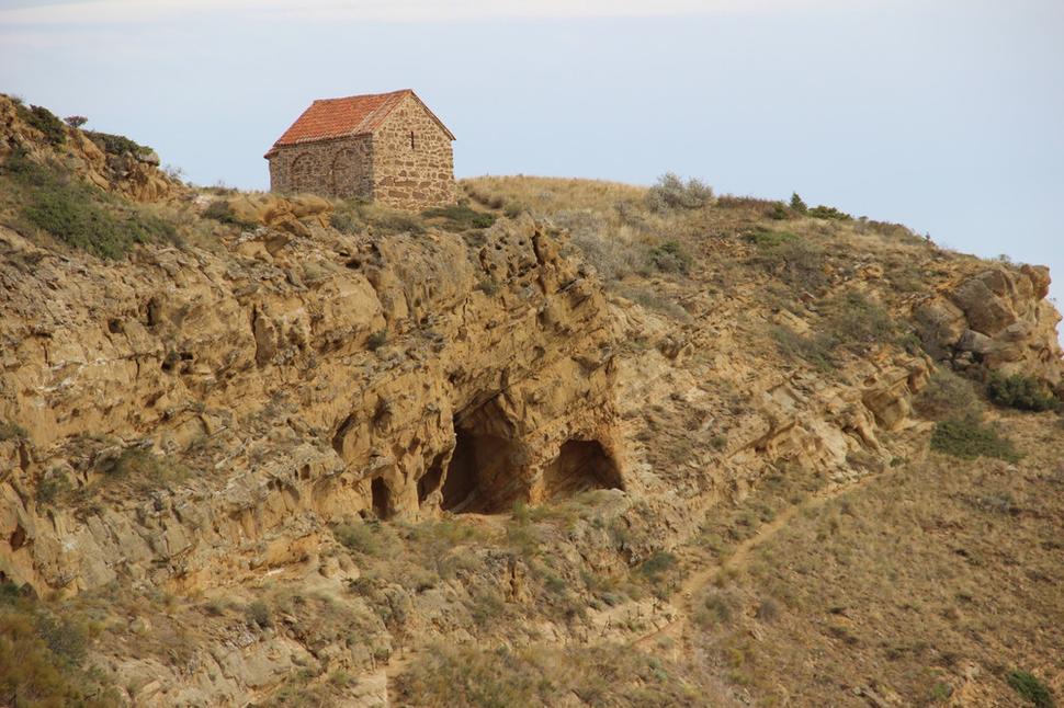 Kostolík blízko hraníc s Azerbajdžanom