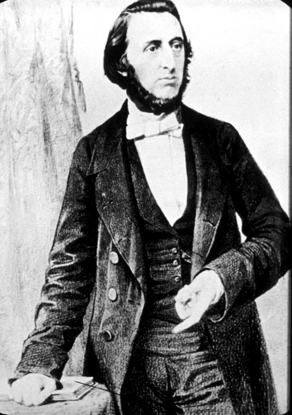 Metodistický kazateľ William Booth spolu so svojou manželkou Katarínou založili Armádu spásy, ktorá pomáha alkoholikom, prostitútkam a iným ľuďom na okraji spoločnosti k návratu do normálneho života. Aktuálny je jeho výrok: "Hlavné nebezpečenstvo, ktorému bude čeliť nasledujúce storočie je, náboženstvo bez Svätého Ducha, kresťanstvo bez Krista, odpustenie bez pokánia, spasenie bez znovuzrodenia, politika bez Boha, nebo bez pekla."