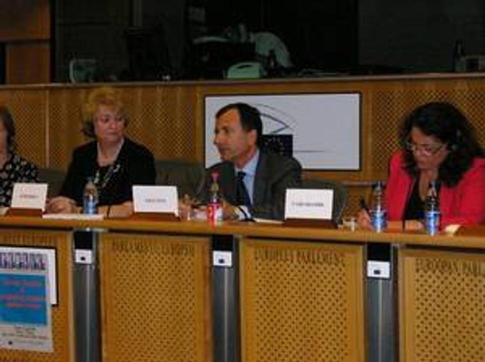 Sprava: Maria Carlshamre (ALDE, Švédsko), Franco Frattini (podpredseda EK) a Anna Záborská