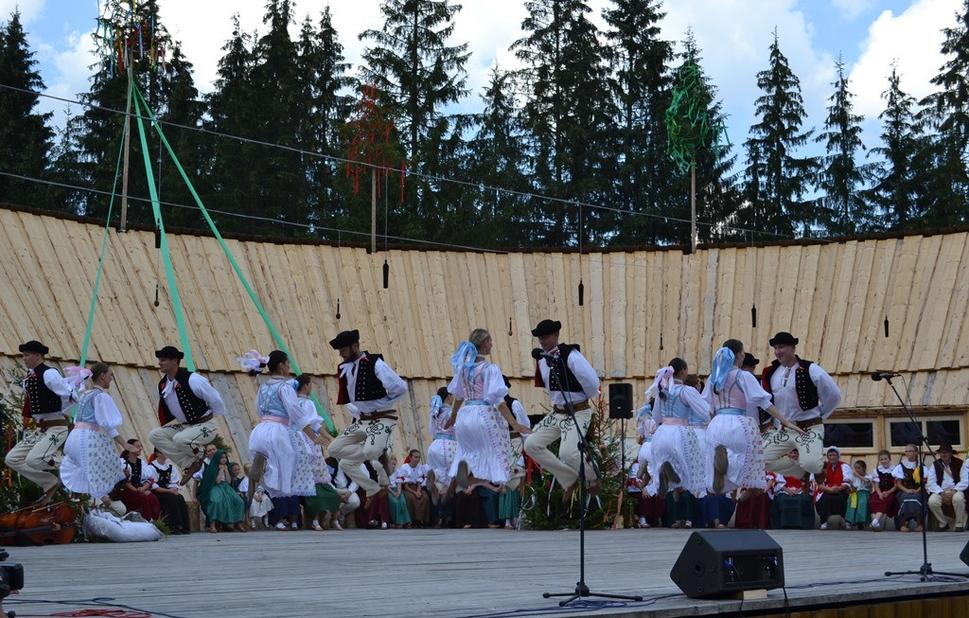 Štyridsiatku oslávili Podhoráčske folklórne slávnosti v Zuberci