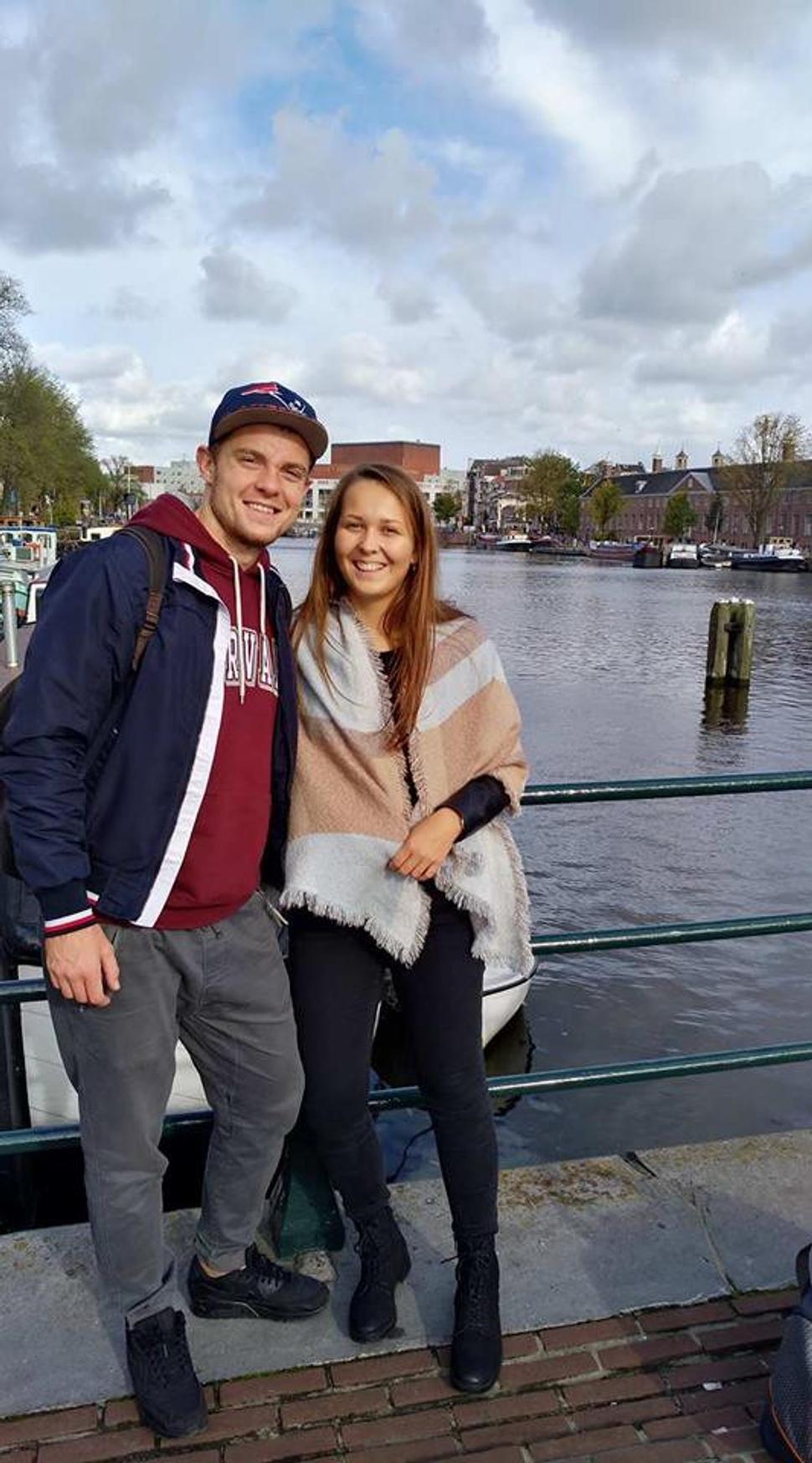 Po príchode do Amsterdamu s Kikou
