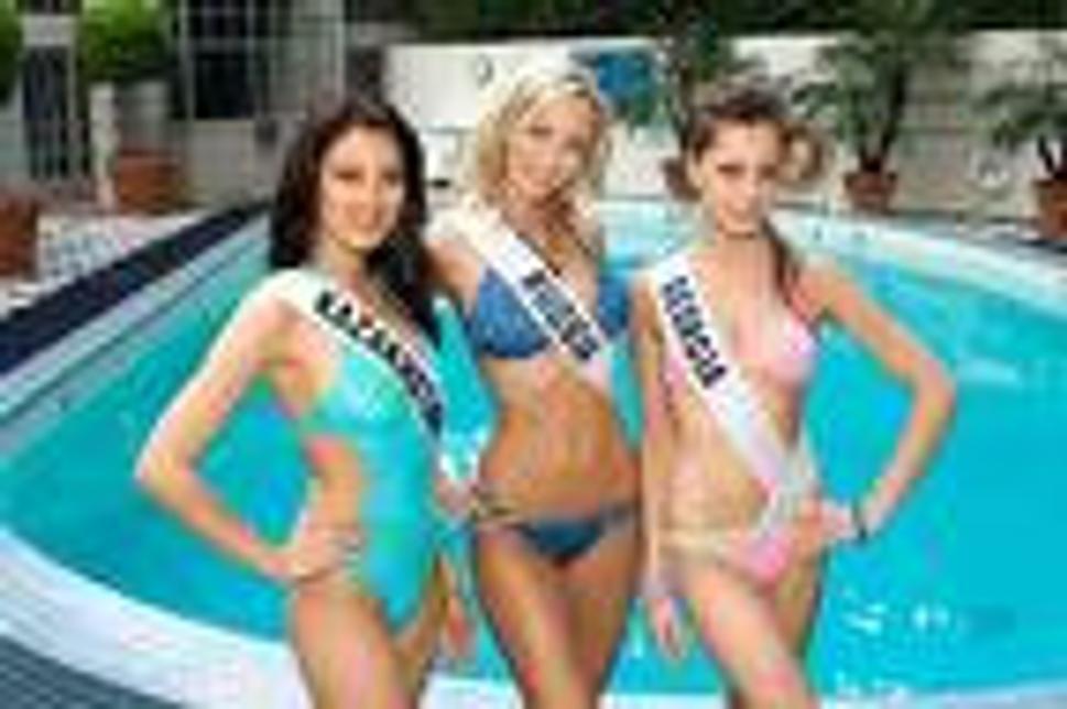MISS UNIVERSE: a role of inteligence