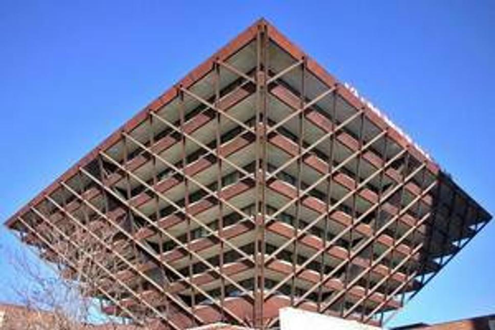 Pyramída školstva