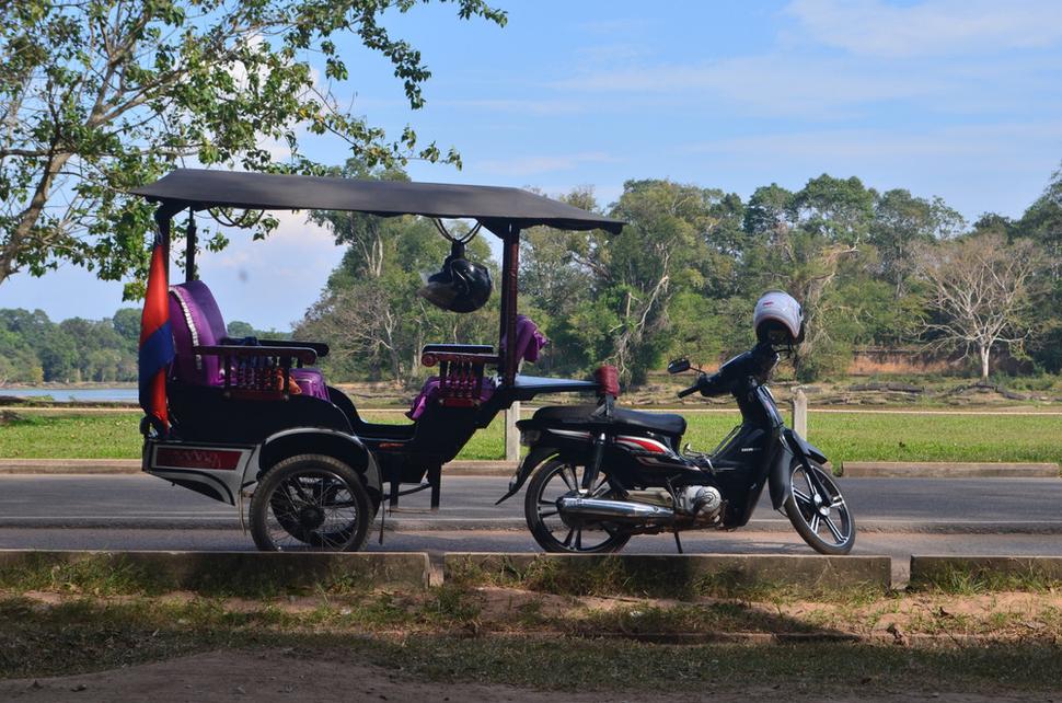 Tuk - tuk, najobľúbenejší dopravný prostriedok v Kambodži