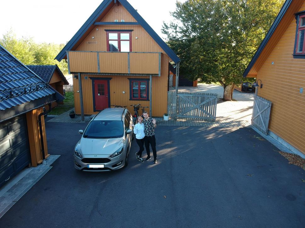 Naša chatka a požičané auto