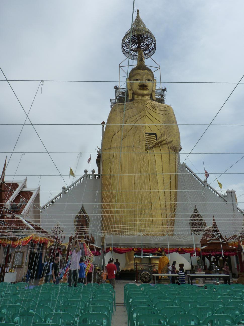 Stojaci Budha, BKK