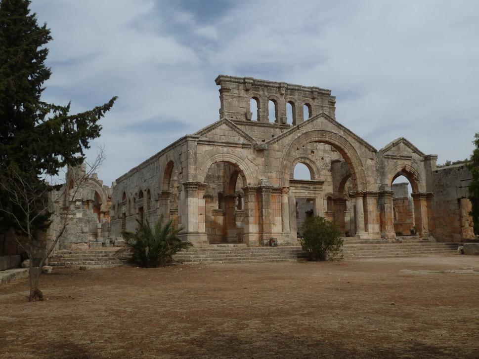 Hlavný vstup do Chrámu (martýria) sv. Symeóna Stylitu, posledná tretina 5. storočia