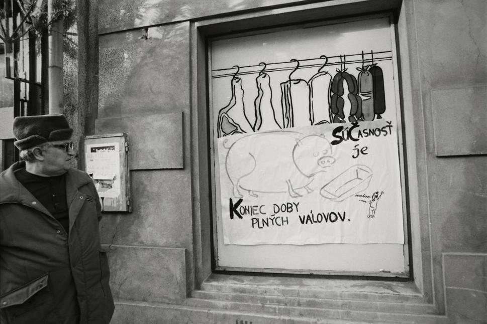 • Žeby? • Bratislava, december 1989 •