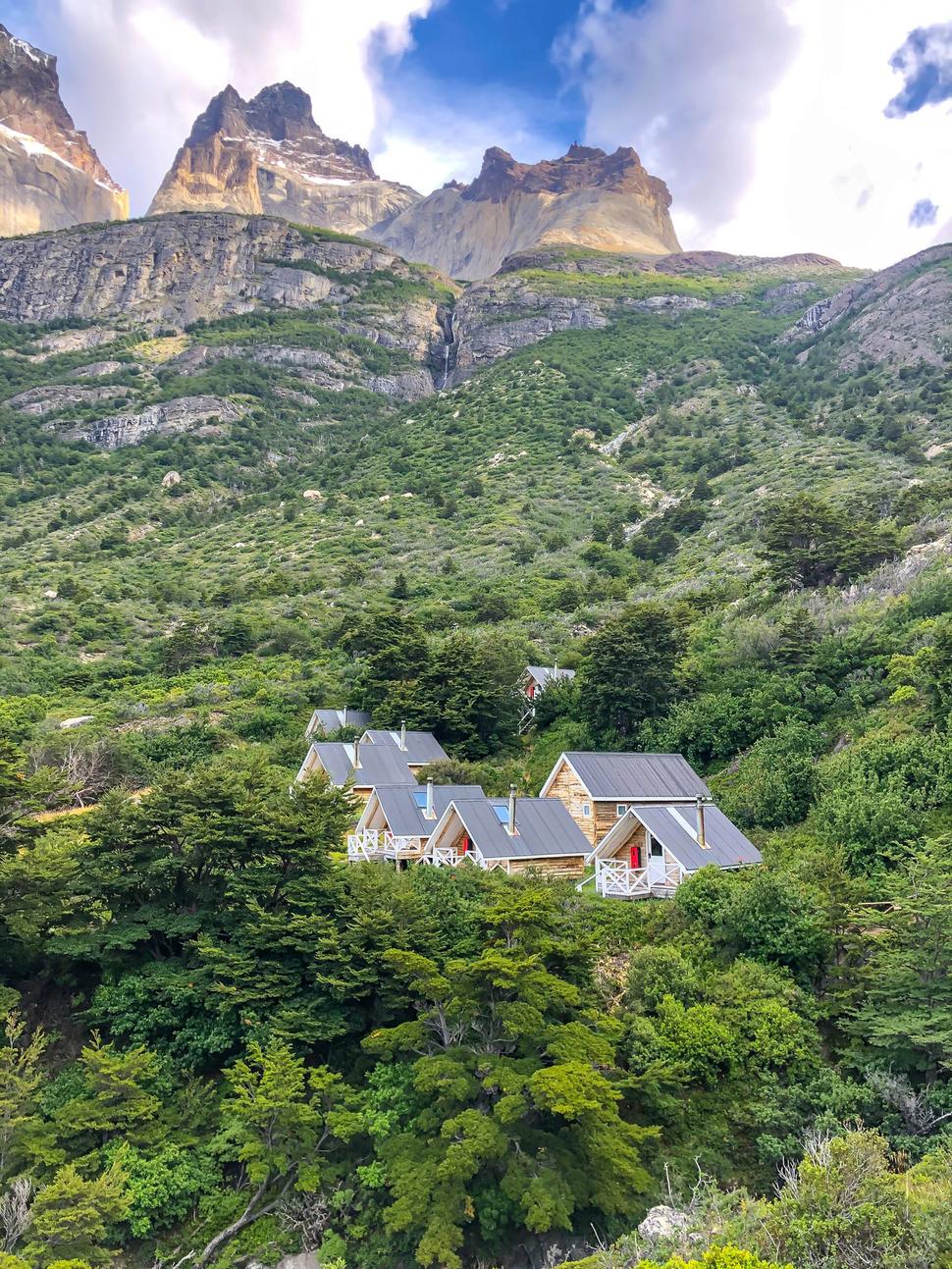 Naše chatky v kempe Los Cuernos, Torres del Paine