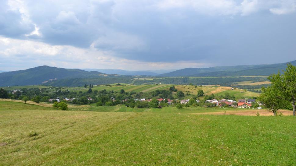 Pohľad na Strelníky kde zároveň končí moje spoznávanie tunajšej prírody.