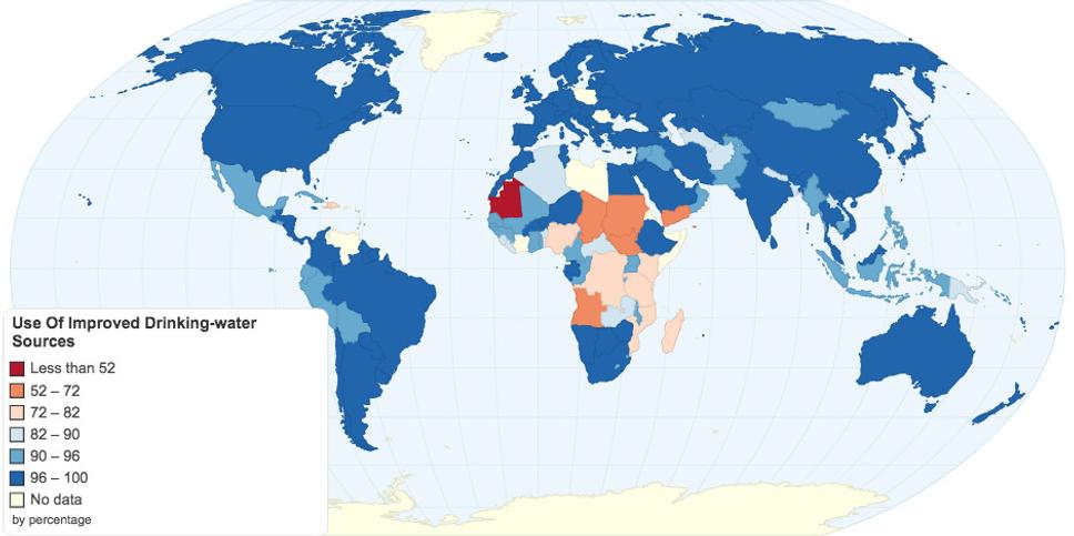 Mapa prístupu ľudí k pitnej vode podľa krajín - rok 2015