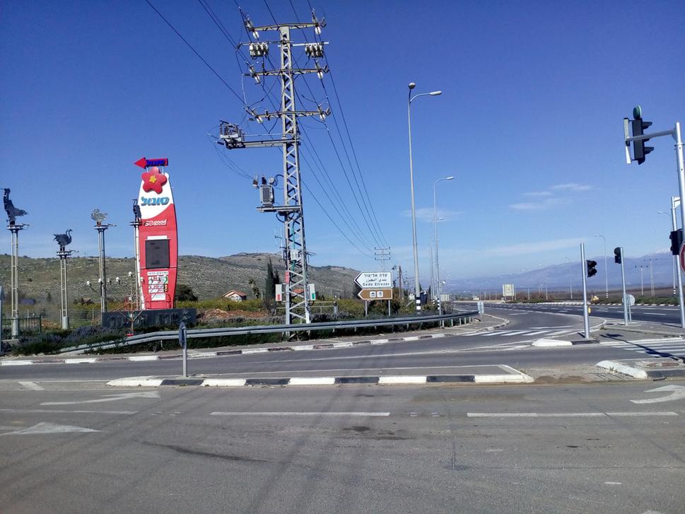 Obr.4: Odbočka z dvojprúdovky vedúca do mojej dediny