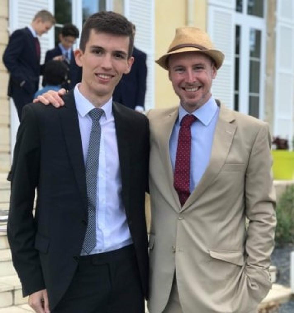 Daniel Hannan s autorom članku na Inštitúte John-a Lock-a v Normandii