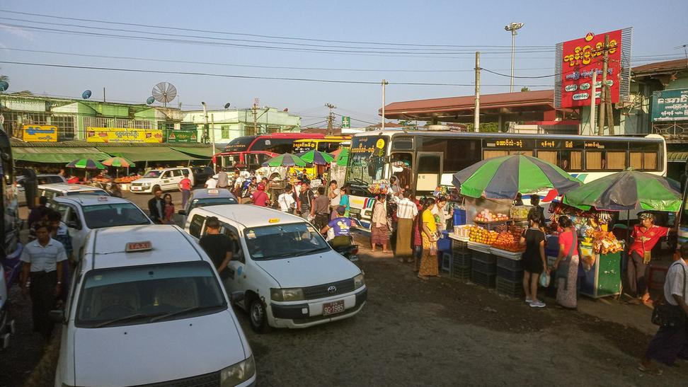 Autobusová stanica Aung Mingalar v Yangone