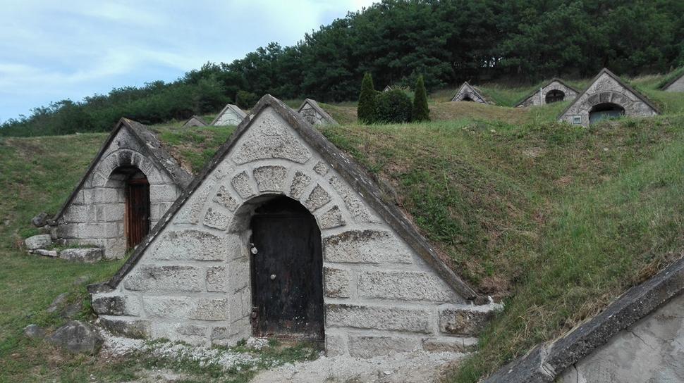 Podzemné vínne pivnice.