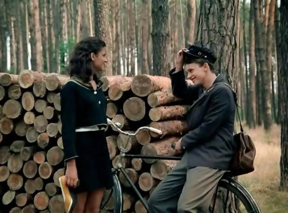 • Záber z filmu Dušana Hanáka Ružové sny. •