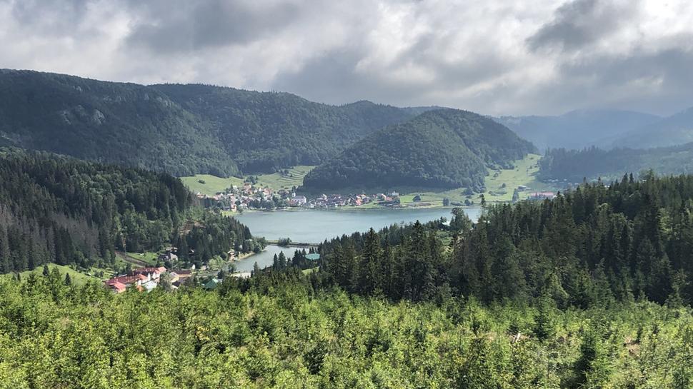 Palcmanská Maša a Dedinky z Dobšinského kopca