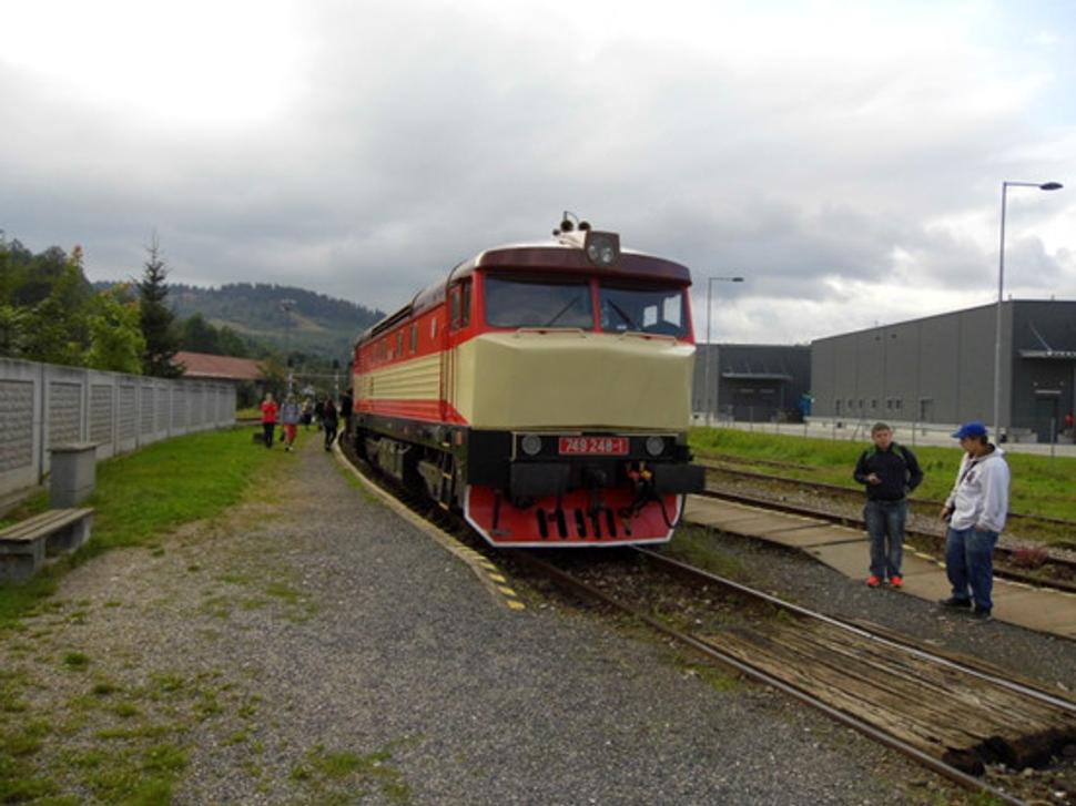 Náhrada za paru Diesel 749 248