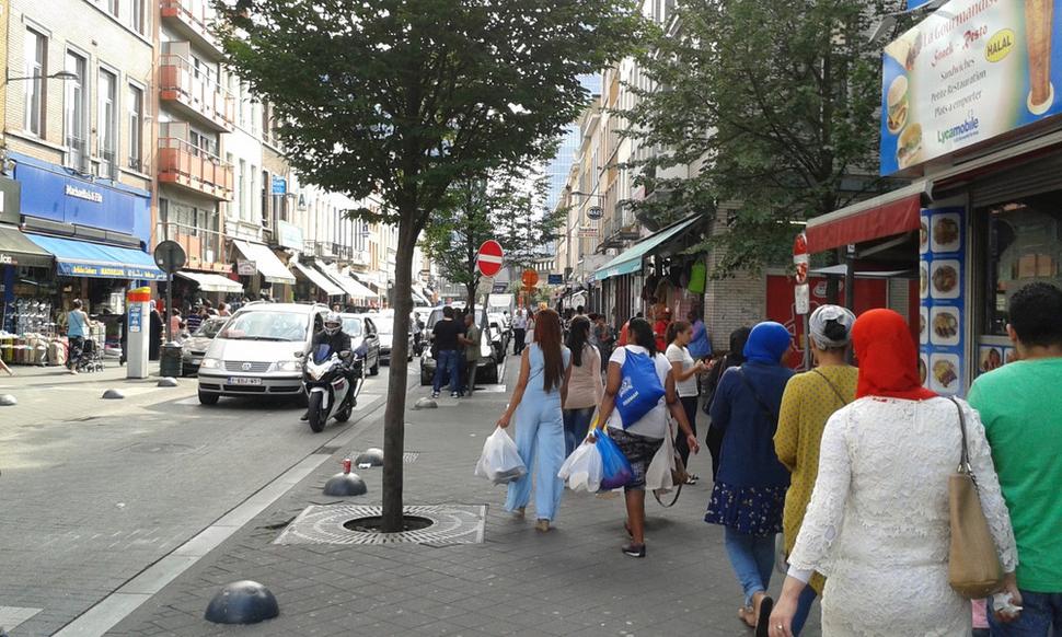 Brusel, ulica neďaleko stanice Gare du Nord.