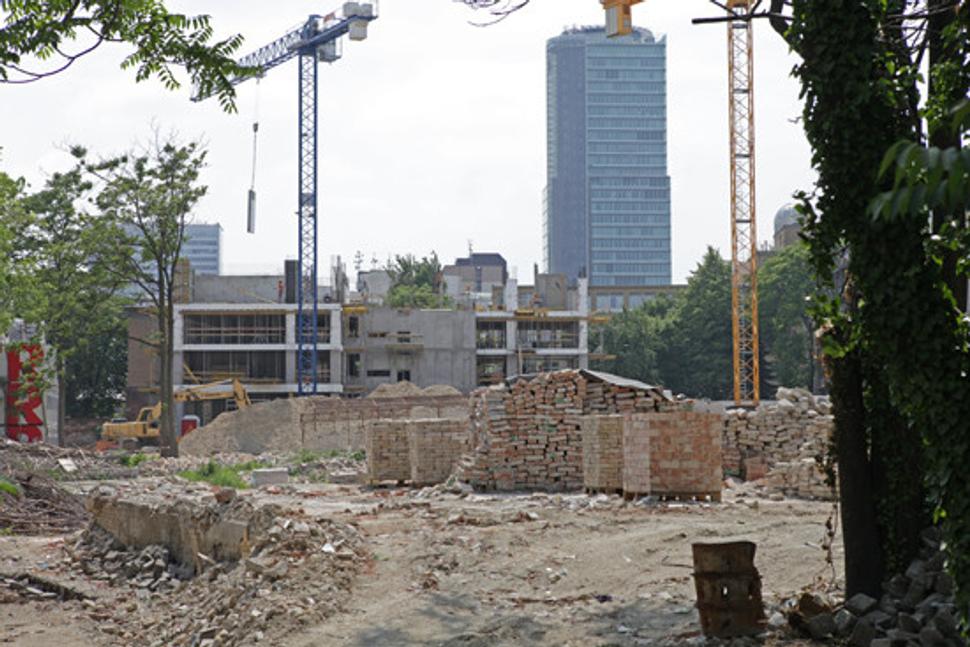 miesto tabakovej továrne