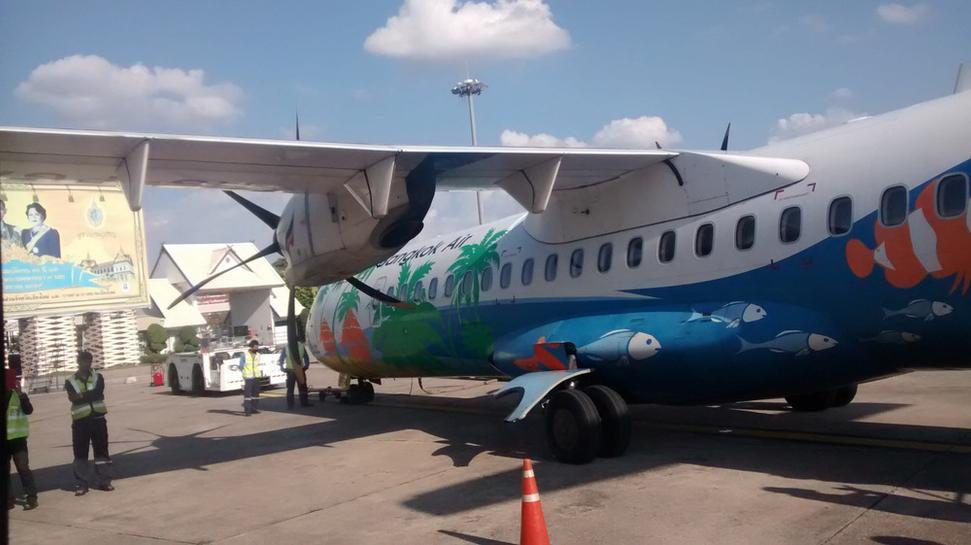 Takýmto skromným lietadlom som sa vrátil späť do Mandalay.