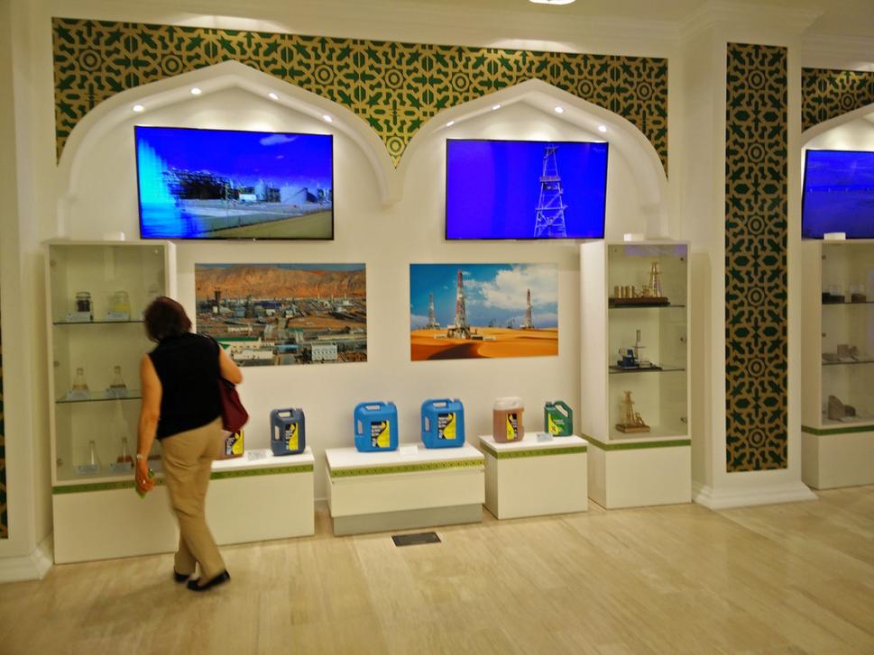 Turkmenistan - prezentácia ropného priemyslu