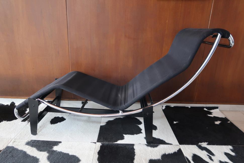 Chaise longue LC4