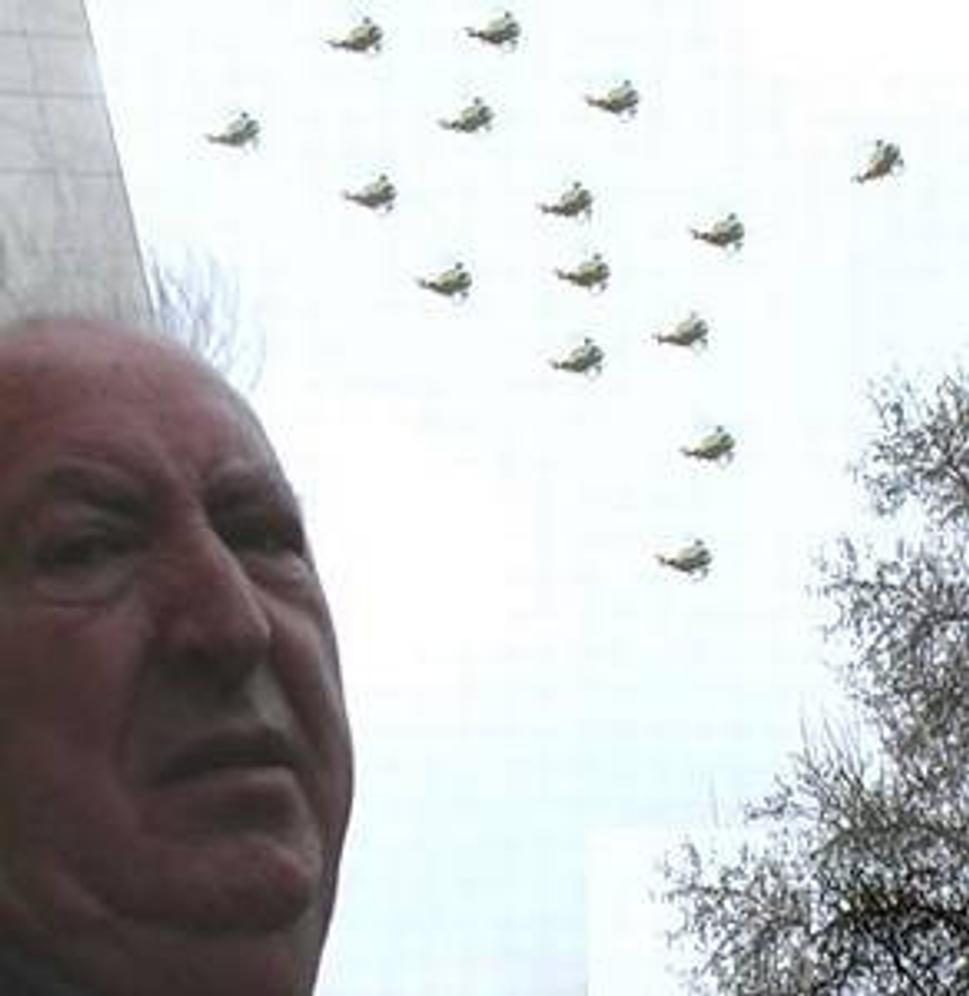 - Alfred Hitchcock a helikoptéry -