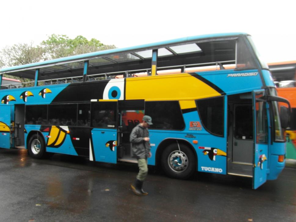Autobus v parku