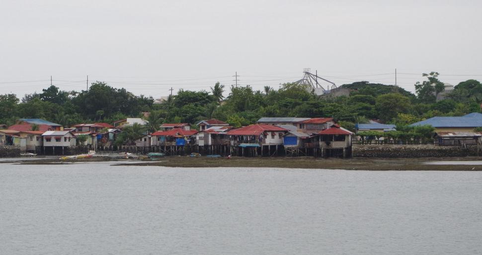 Slum v Cebu.